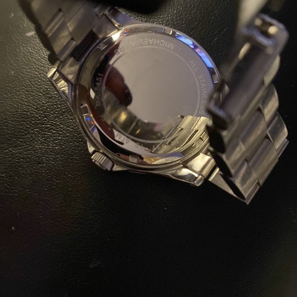 Michael Kors Watch - Picture 3 of 5